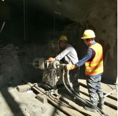 徐汇水下抗分散灌浆料特点 水下不分散注浆料介绍