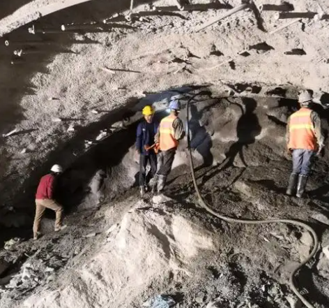 徐汇隧道拱顶带模注浆料，微膨胀注浆料的特点及施工工艺